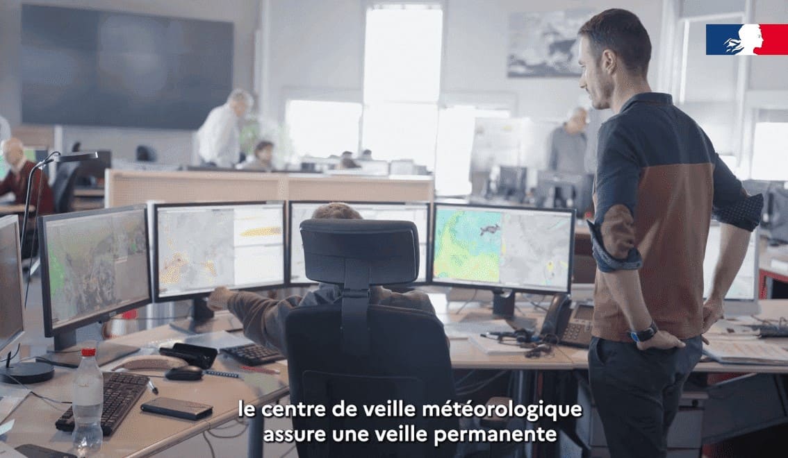 Que fait Météo-France pour assurer la sécurité aérienne ?